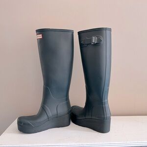 Hunter tall platform boots